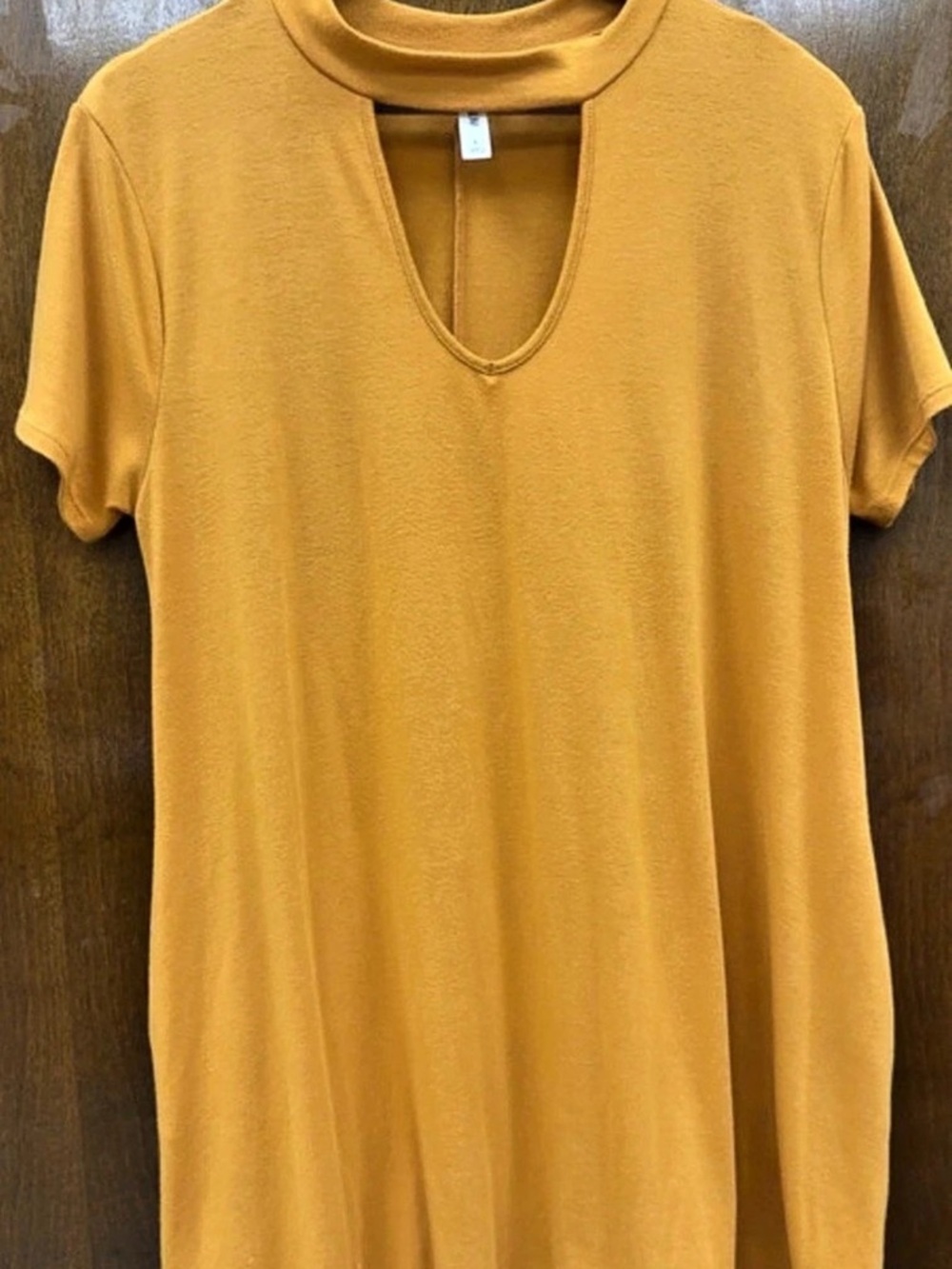 Zenana Premium Women's V-Neck Short Sleeve Top Size Large